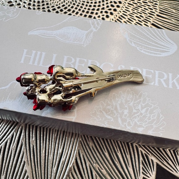 Lot of vintage pierced earrings and pins - Picture 11 of 12